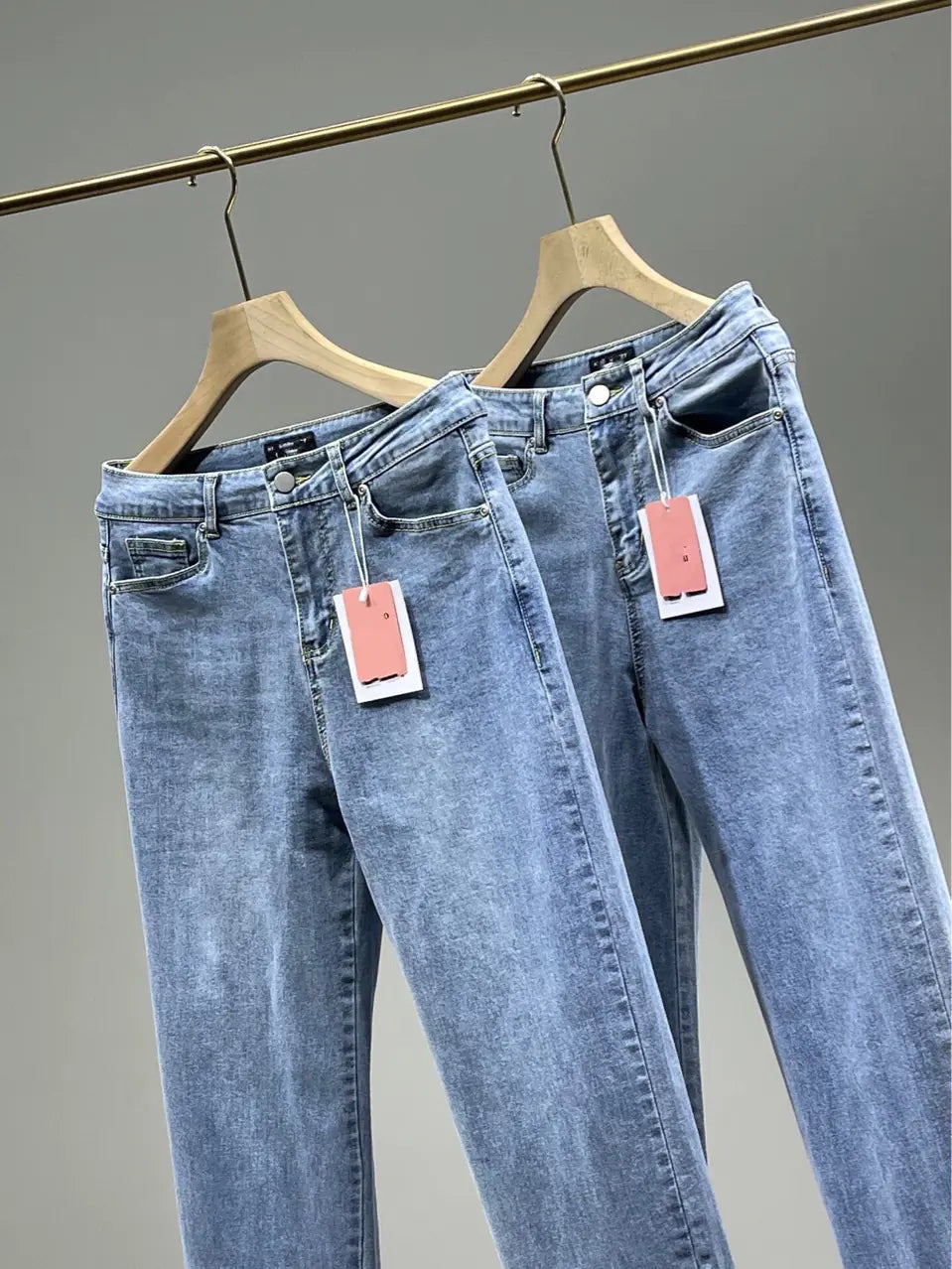 Spring Essential High-Rise Jeans with Side Slit